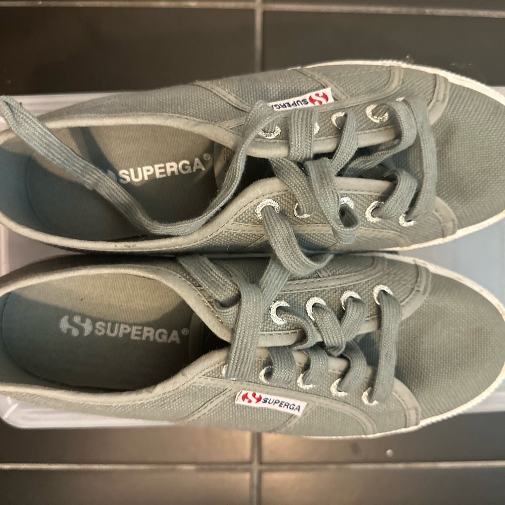 Superga platform sneakers! Women’s 6.5.